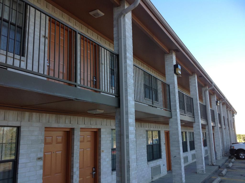 Heritage Inn Grand Prairie Exterior foto